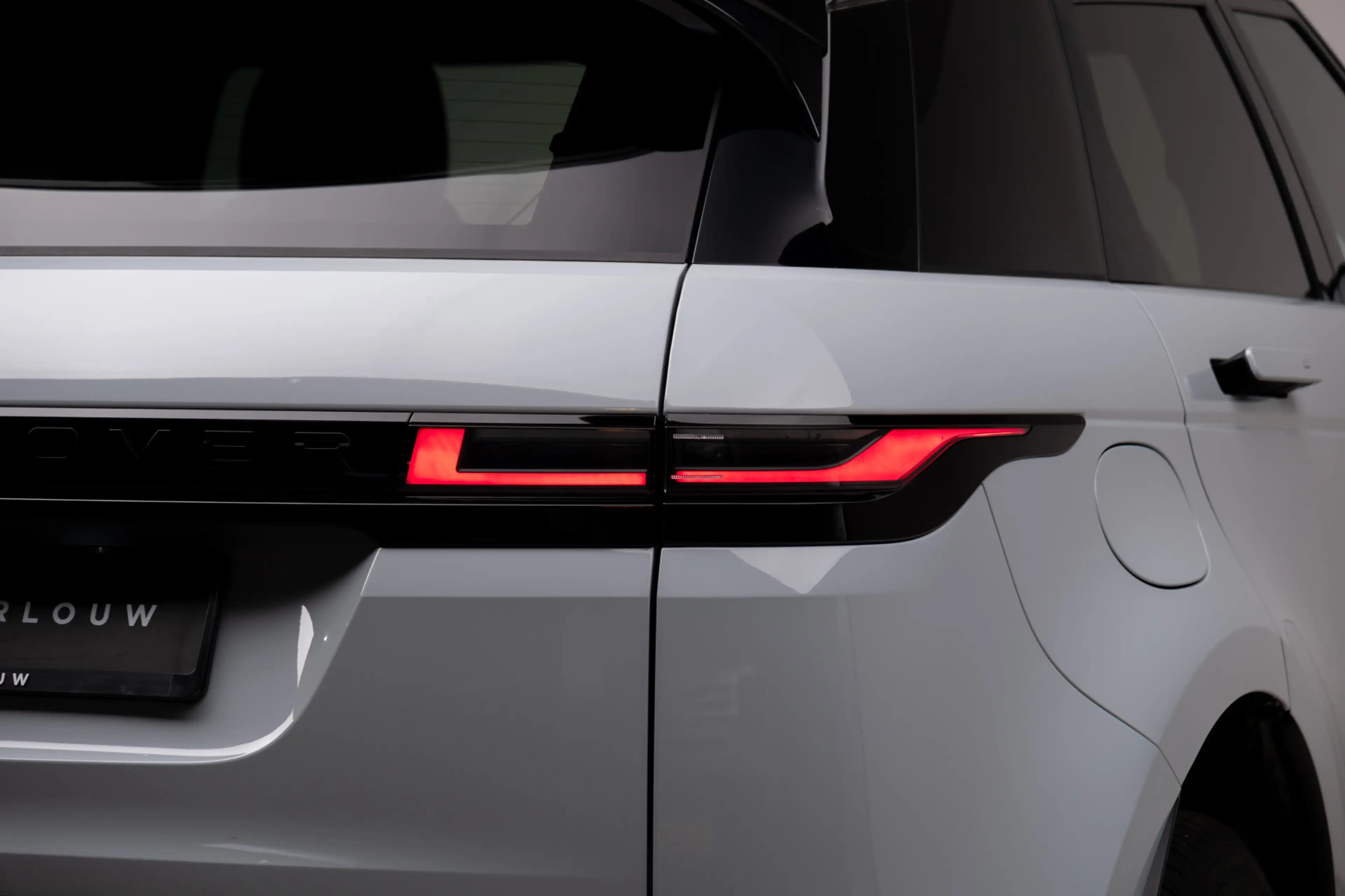 Land Rover Range Rover Evoque 1.5 P270e PHEV AWD Dynamic SE | Black Pack | Schui — photo 19