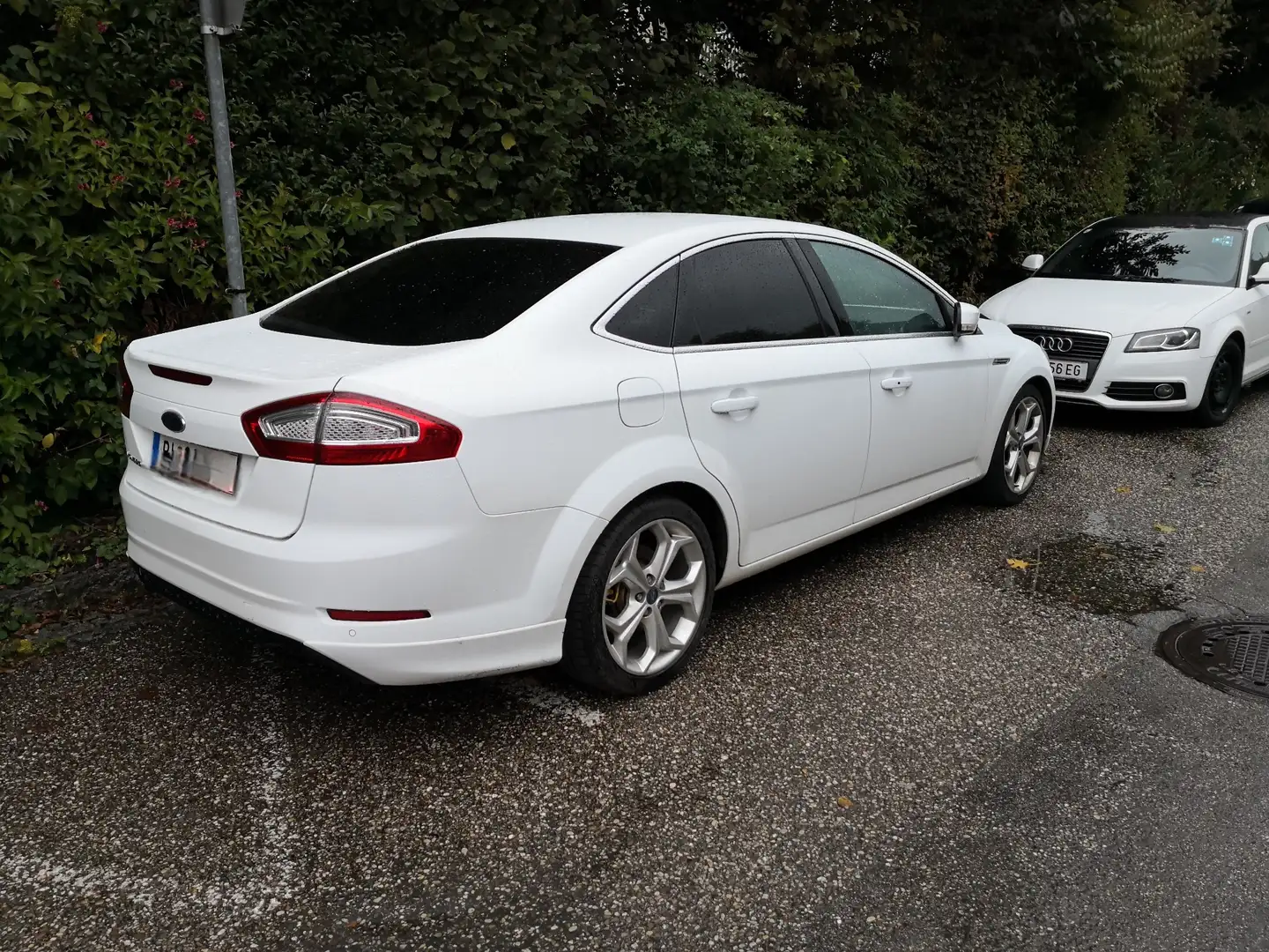 Ford Mondeo Titanium 2,0 TDCi DPF Aut. Weiß - 1