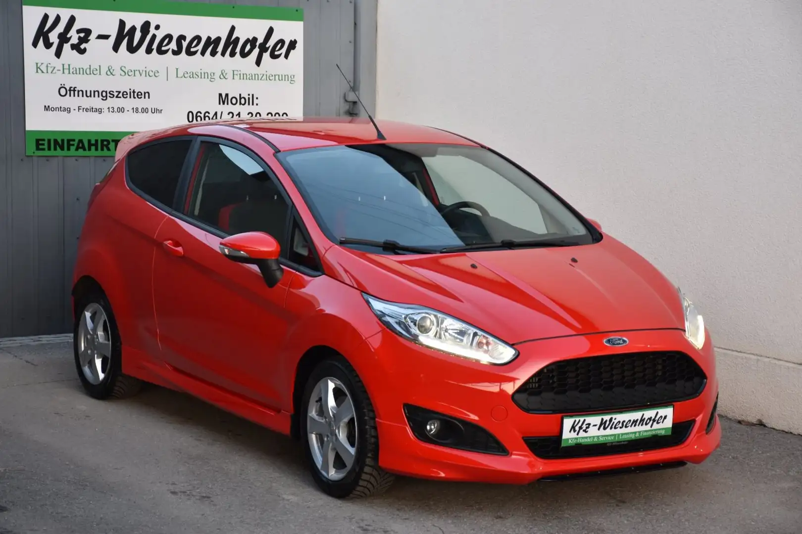 Ford Fiesta Trend 1,0l EcoBoost mit Start/Stop 92KW 125PS Rot - 1