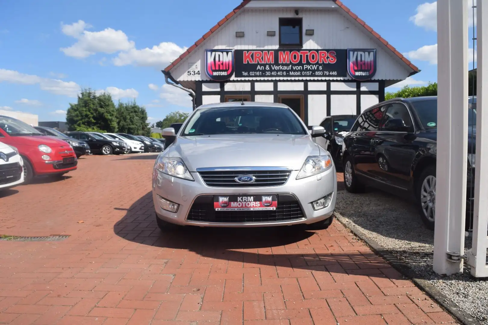 Ford Mondeo Ghia  TÜV/AU NEU,NAVI,VOLLLEDER,XENON,PDC Silber - 1