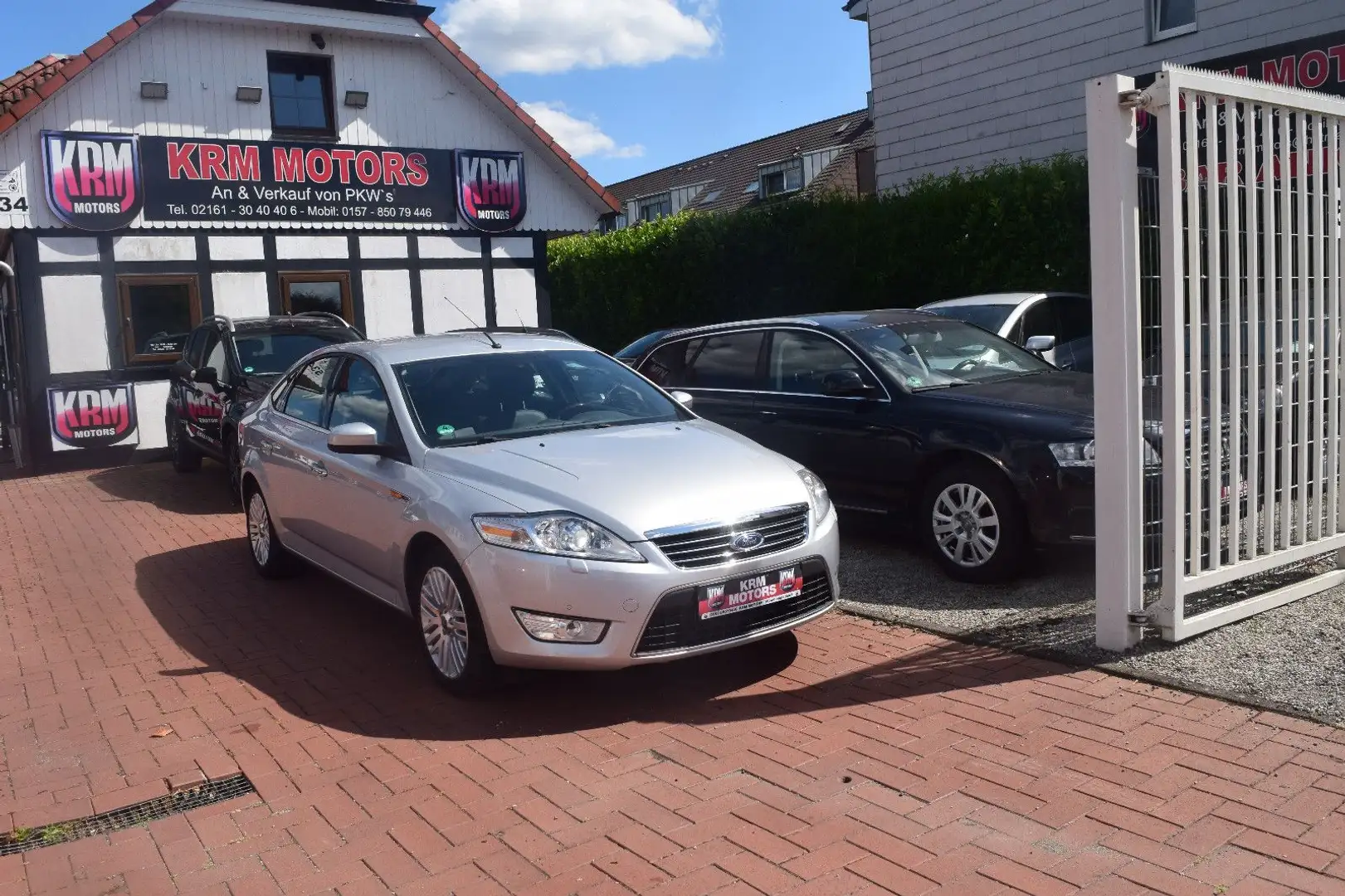 Ford Mondeo Ghia  TÜV/AU NEU,NAVI,VOLLLEDER,XENON,PDC Silber - 2