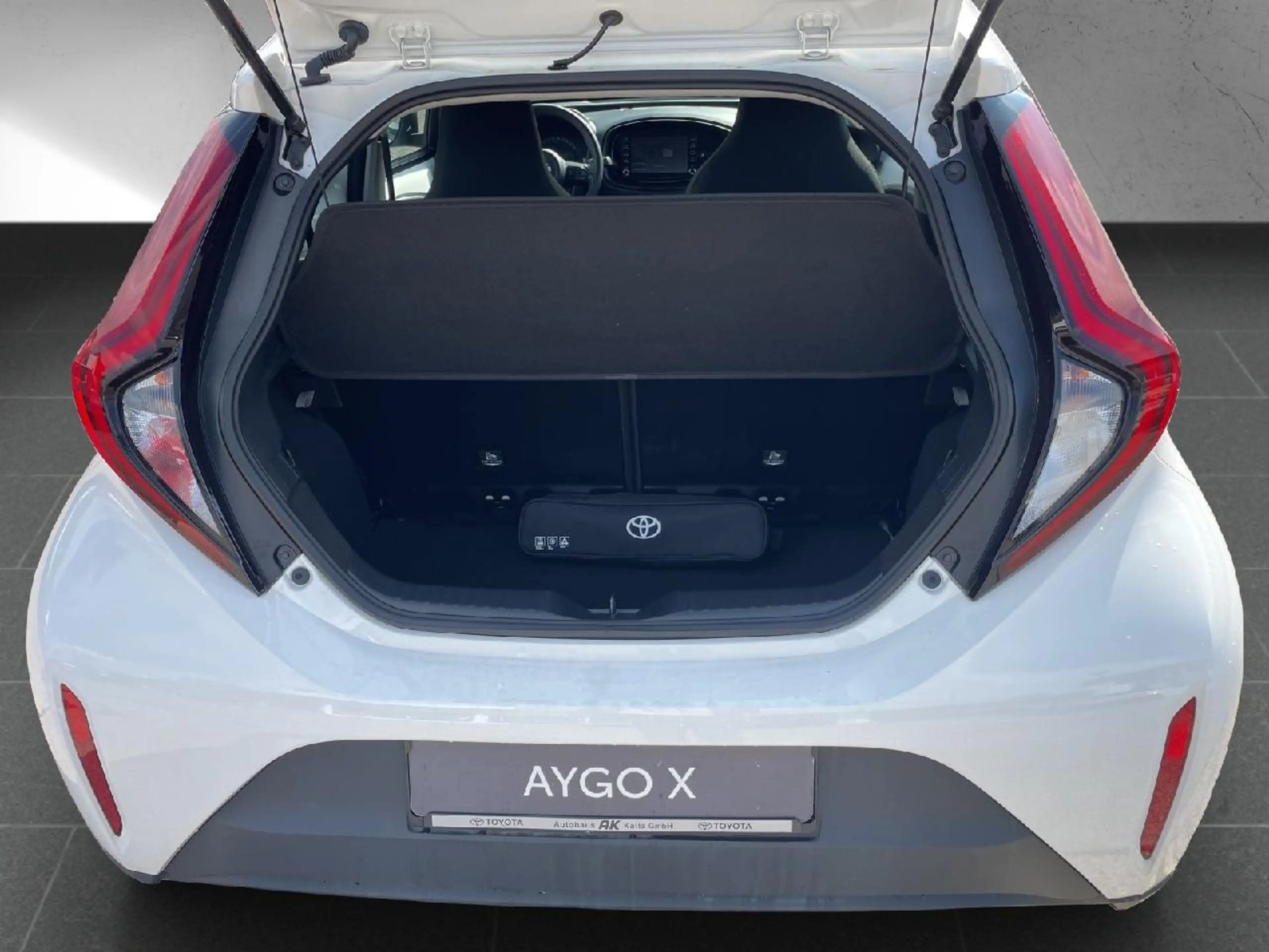 Toyota Aygo X Play — photo 11
