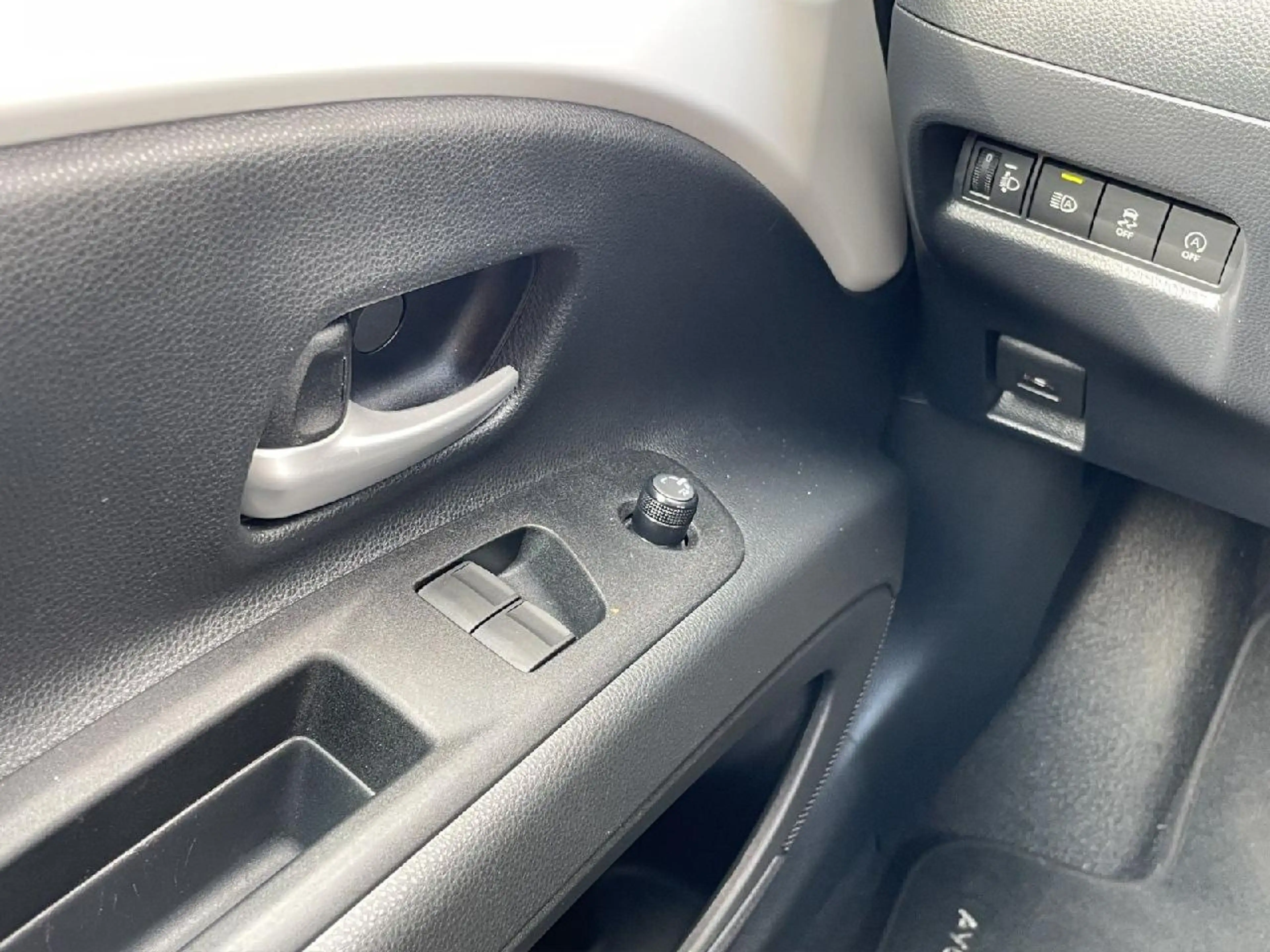 Toyota Aygo X Play — photo 14