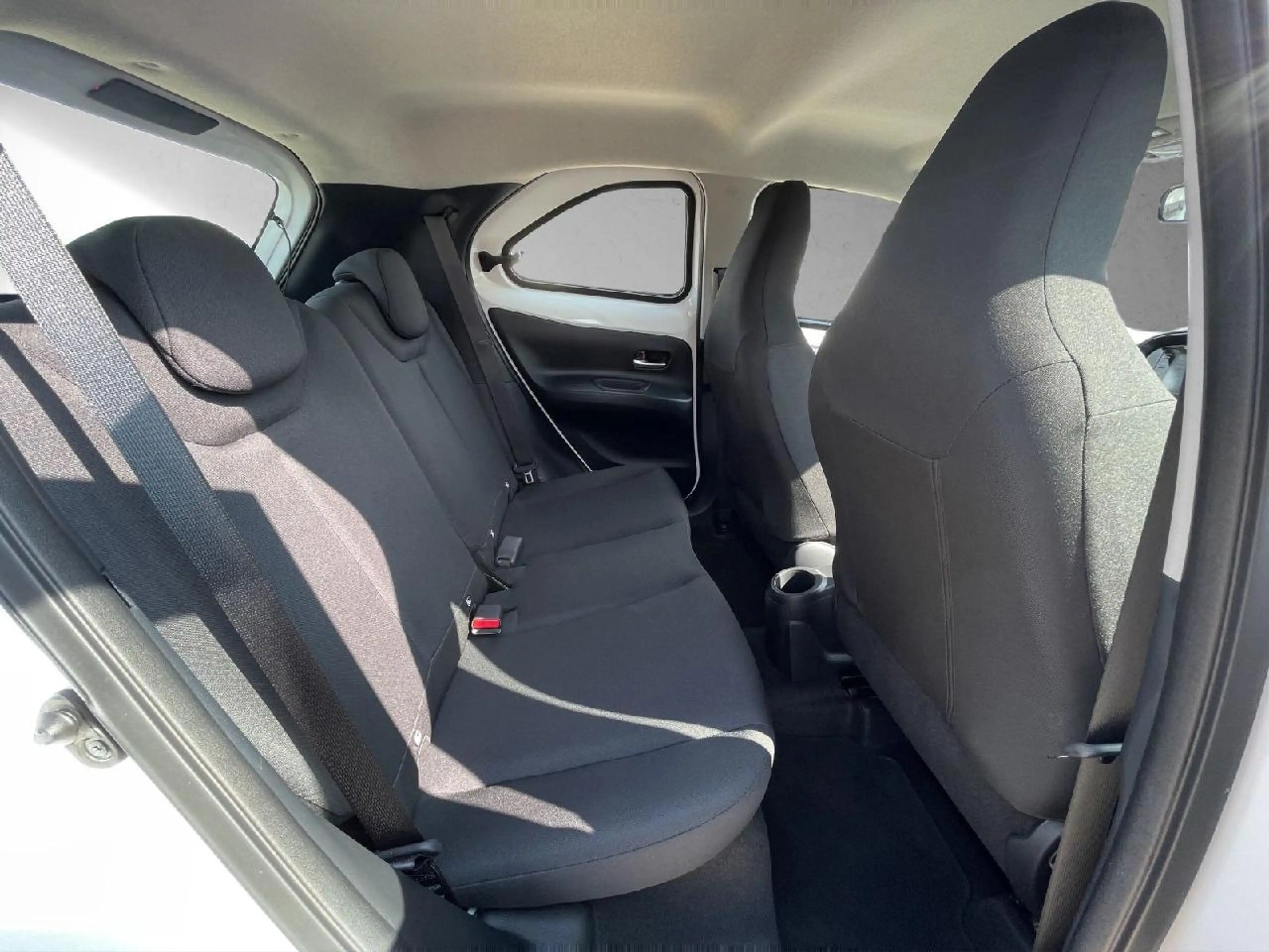Toyota Aygo X Play — photo 8