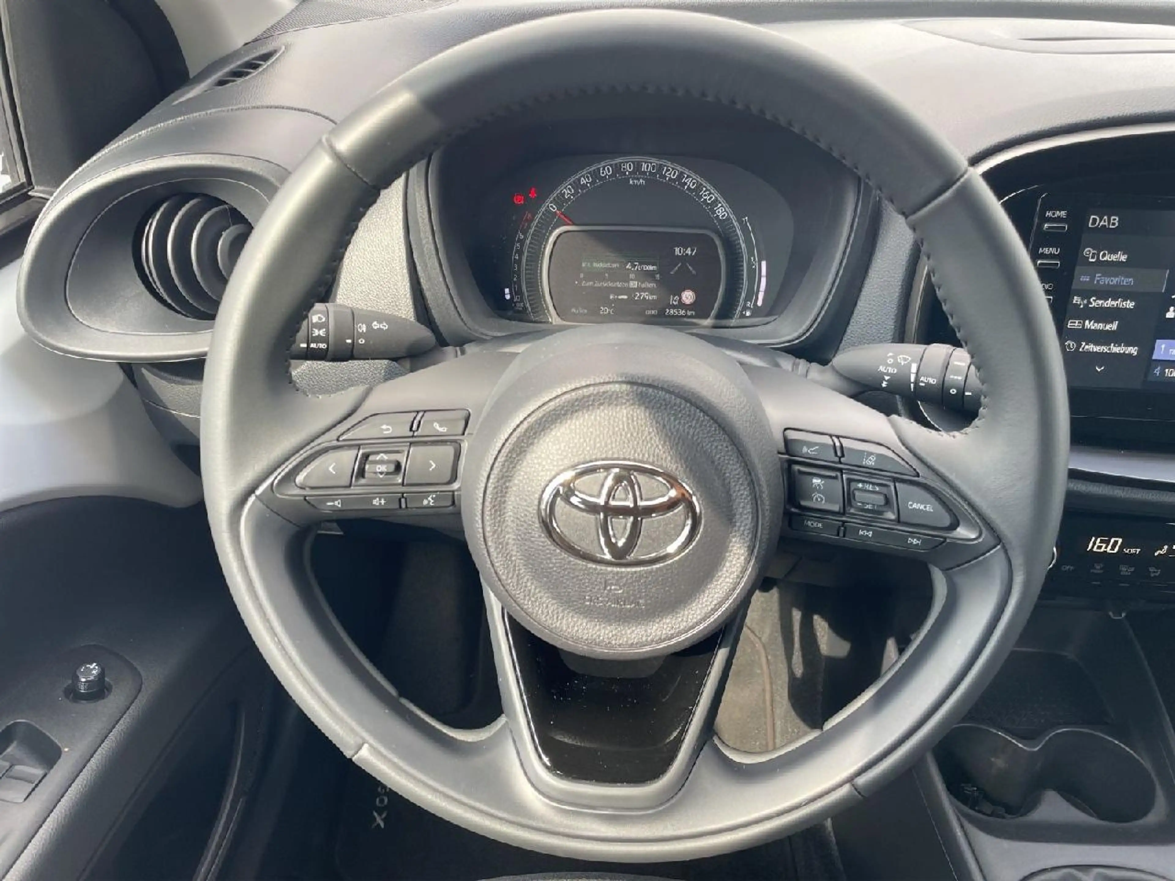 Toyota Aygo X Play — photo 10