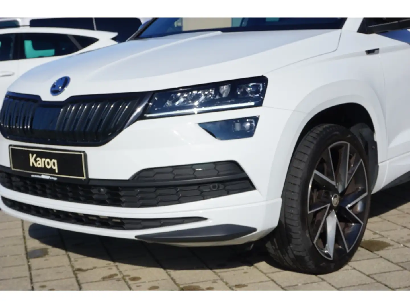 Skoda Karoq 1.5 TSI ACT Sportline DSG Navi ACC Kamera SHZ Blanc - 2