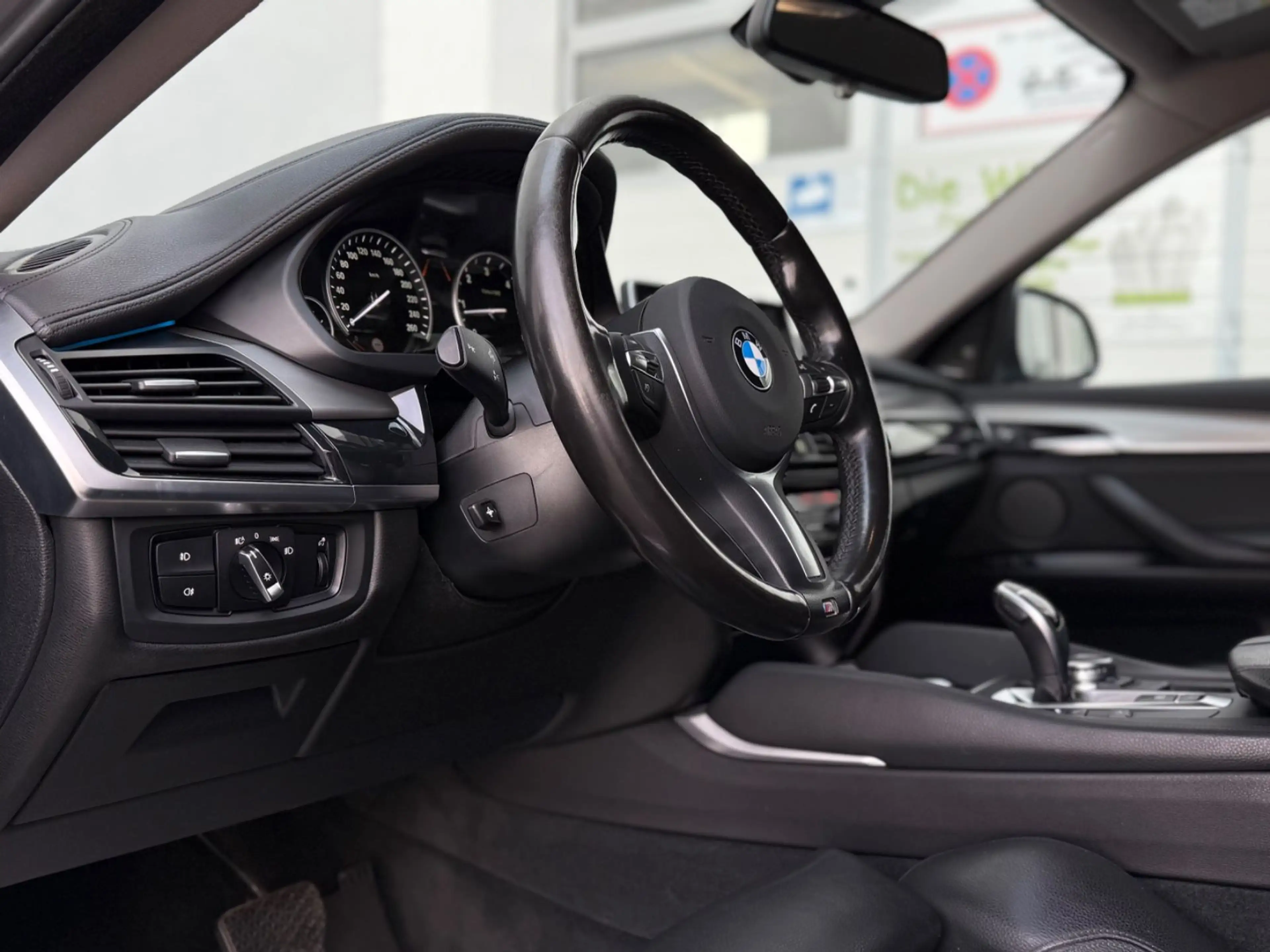 BMW X6 xDrive 40 d — photo 6