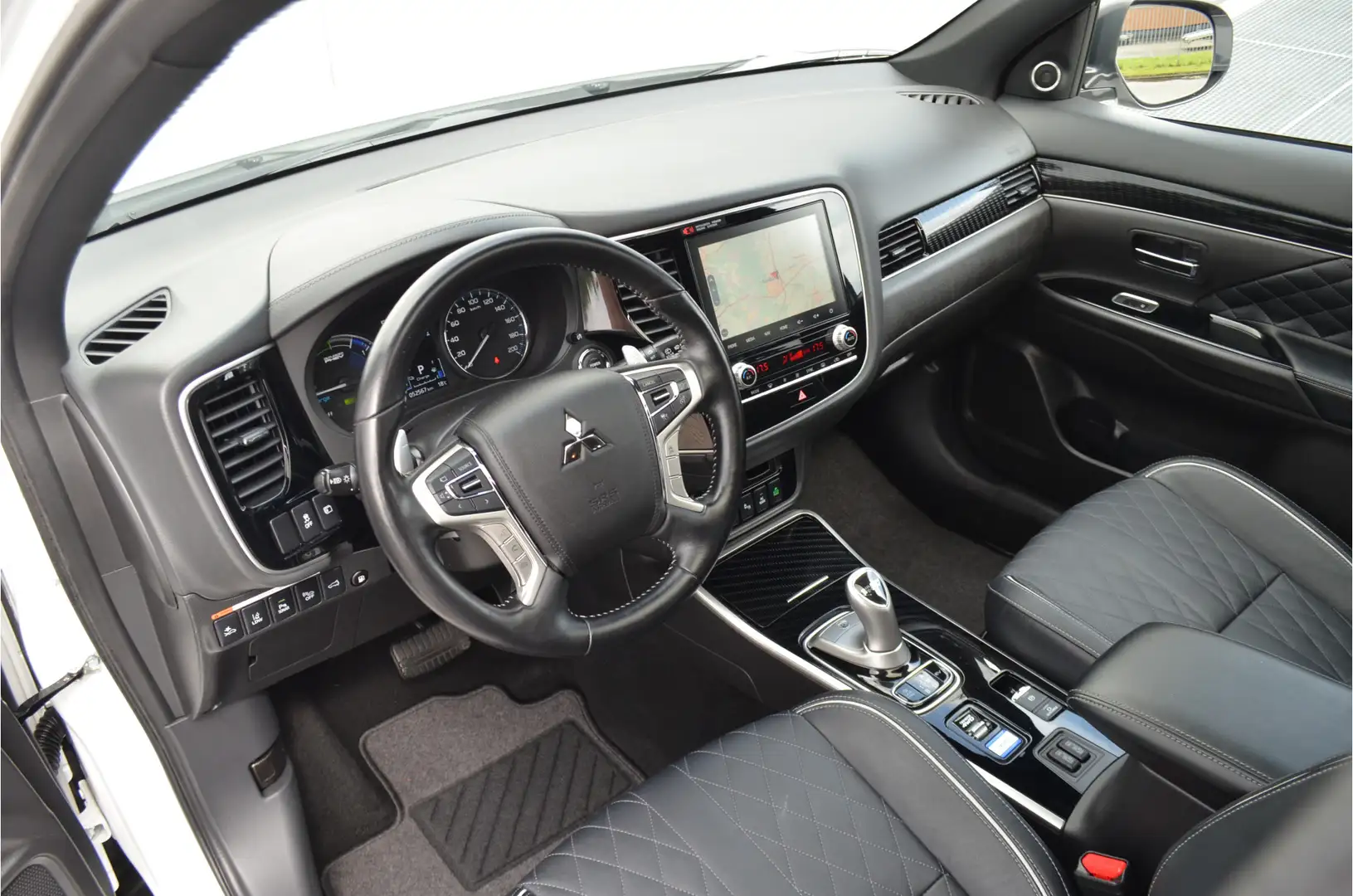 Mitsubishi Outlander PHEV 2.4 INSTYLE 4WD | PLUG IN HYBRID | FULL OPTIO Bianco - 2