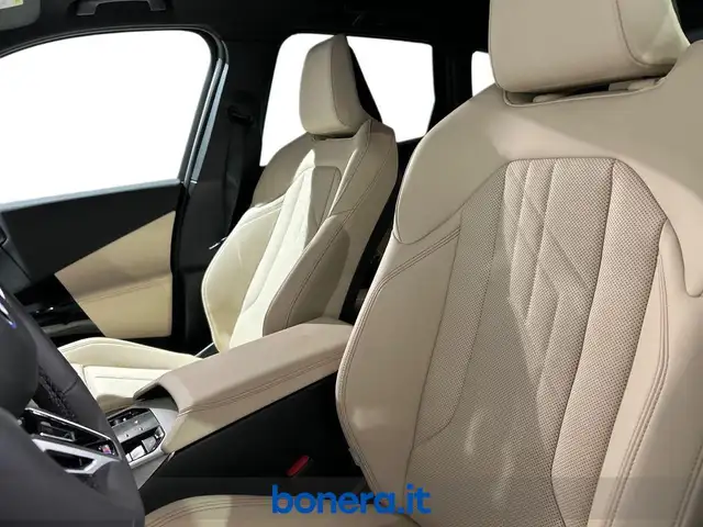 BMW X3 view 14