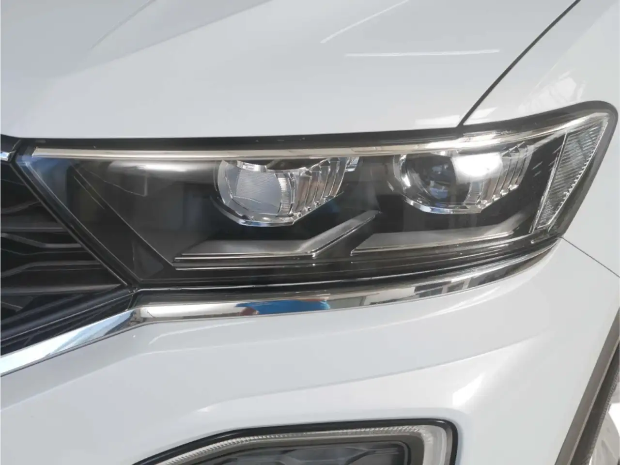 Volkswagen T-Roc 2.0 TDI 4Mot. Sport DSG AHK/St.Hz./LED/NAV, миниатюра 8