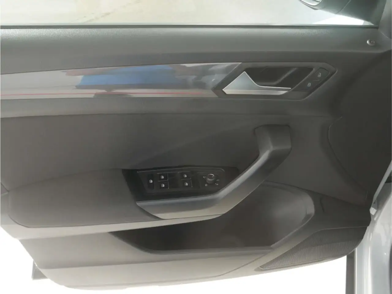 Volkswagen T-Roc 2.0 TDI 4Mot. Sport DSG AHK/St.Hz./LED/NAV, миниатюра 22