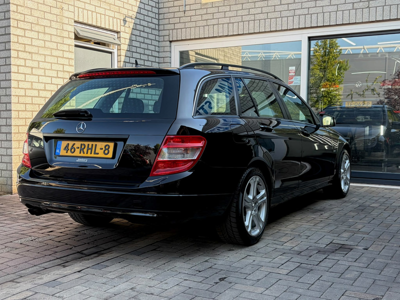 Mercedes-Benz C 180 Estate CGI BlueEFFICIENCY Business Class Elegance — photo 3