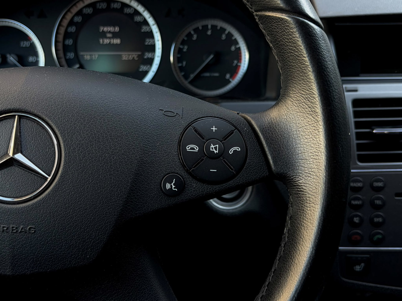 Mercedes-Benz C 180 Estate CGI BlueEFFICIENCY Business Class Elegance — photo 9