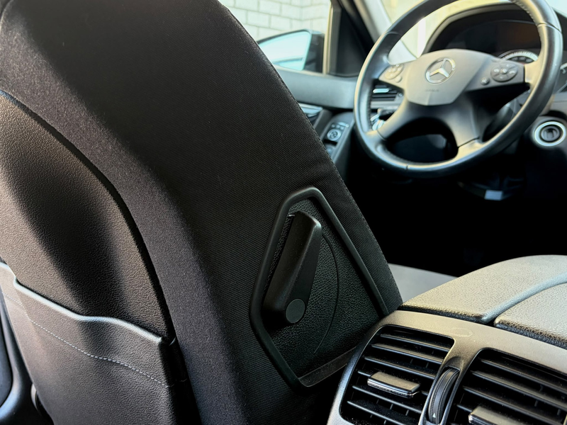 Mercedes-Benz C 180 Estate CGI BlueEFFICIENCY Business Class Elegance — photo 13