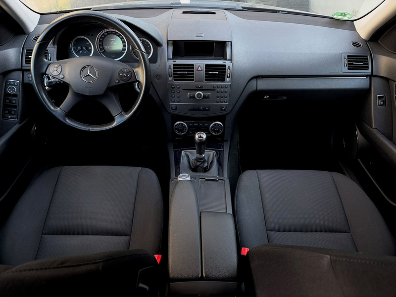 Mercedes-Benz C 180 Estate CGI BlueEFFICIENCY Business Class Elegance — photo 6