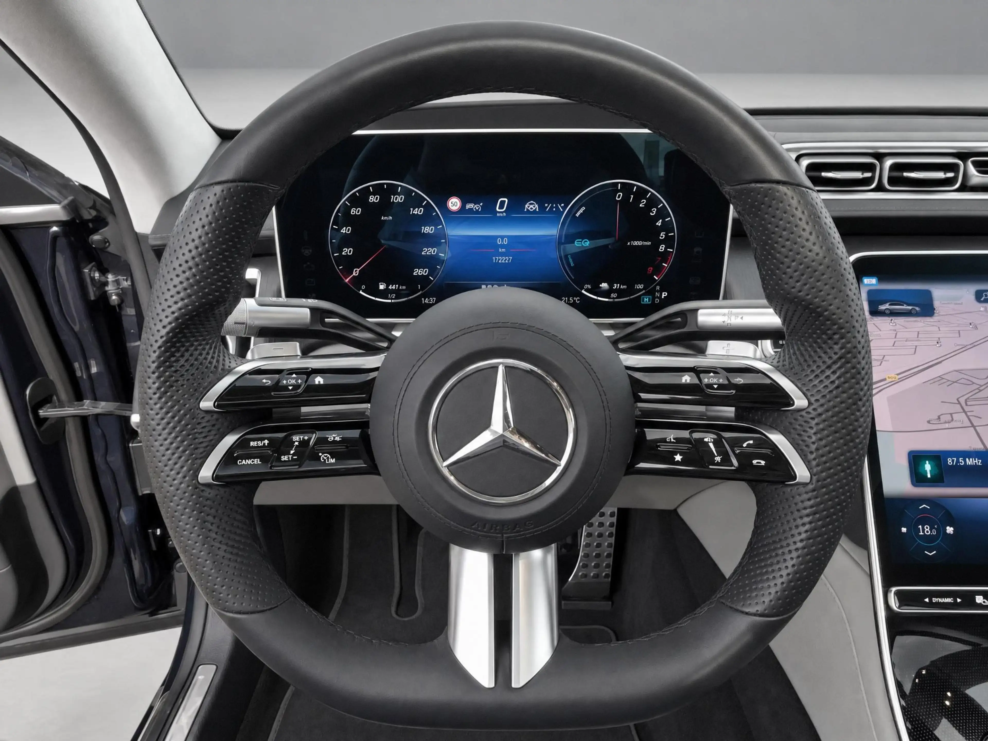 Mercedes-Benz S 580 e Lang — photo 9