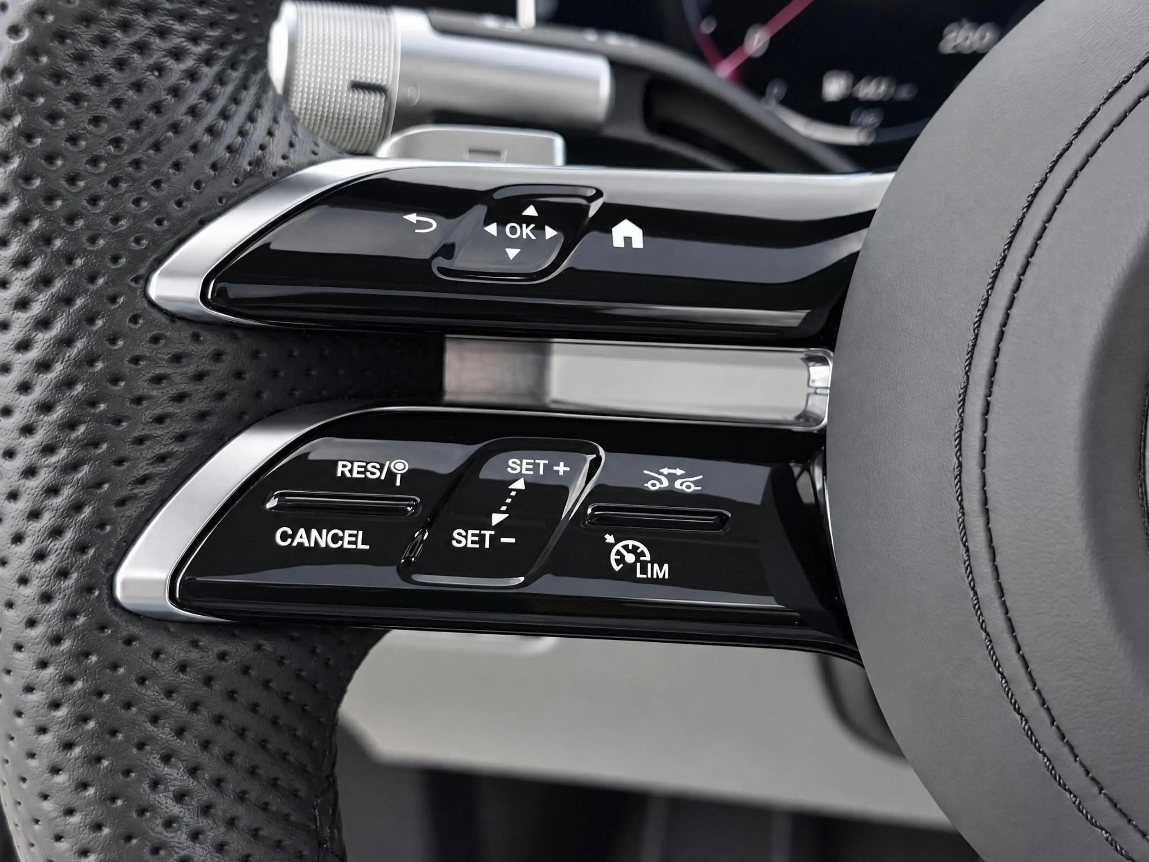 Mercedes-Benz S 580 e Lang — photo 11