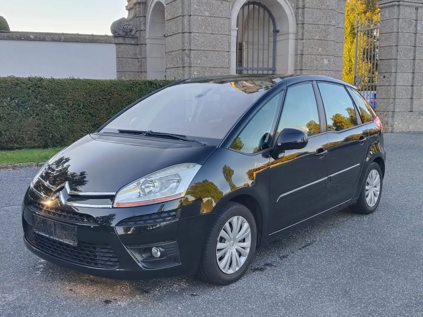Citroen C4 Picasso Tendance *PICKERL*KLIMAAUT.*PDC* Schwarz - 1