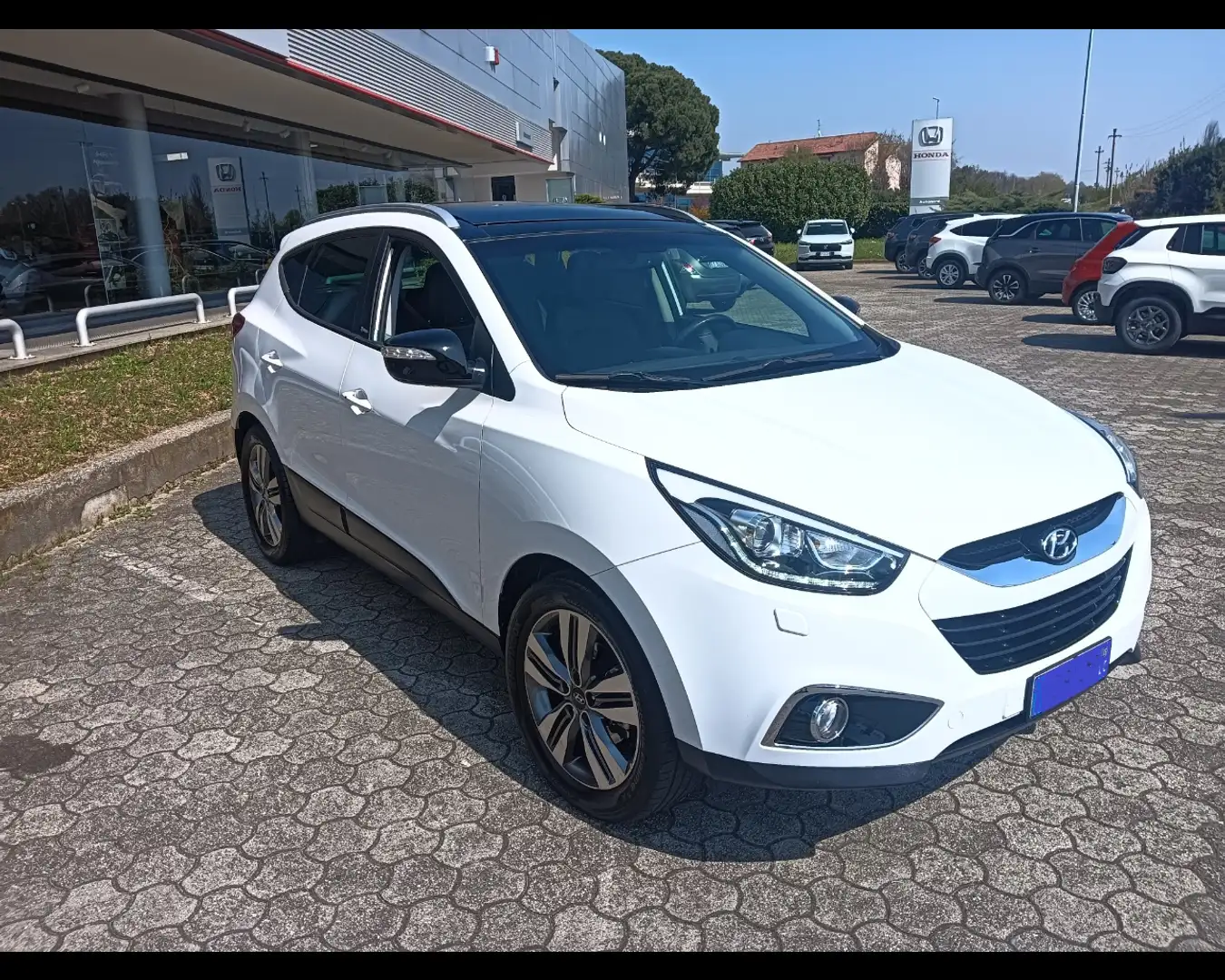 Hyundai iX35 1.7 CRDi Xpossible Blanc - 2