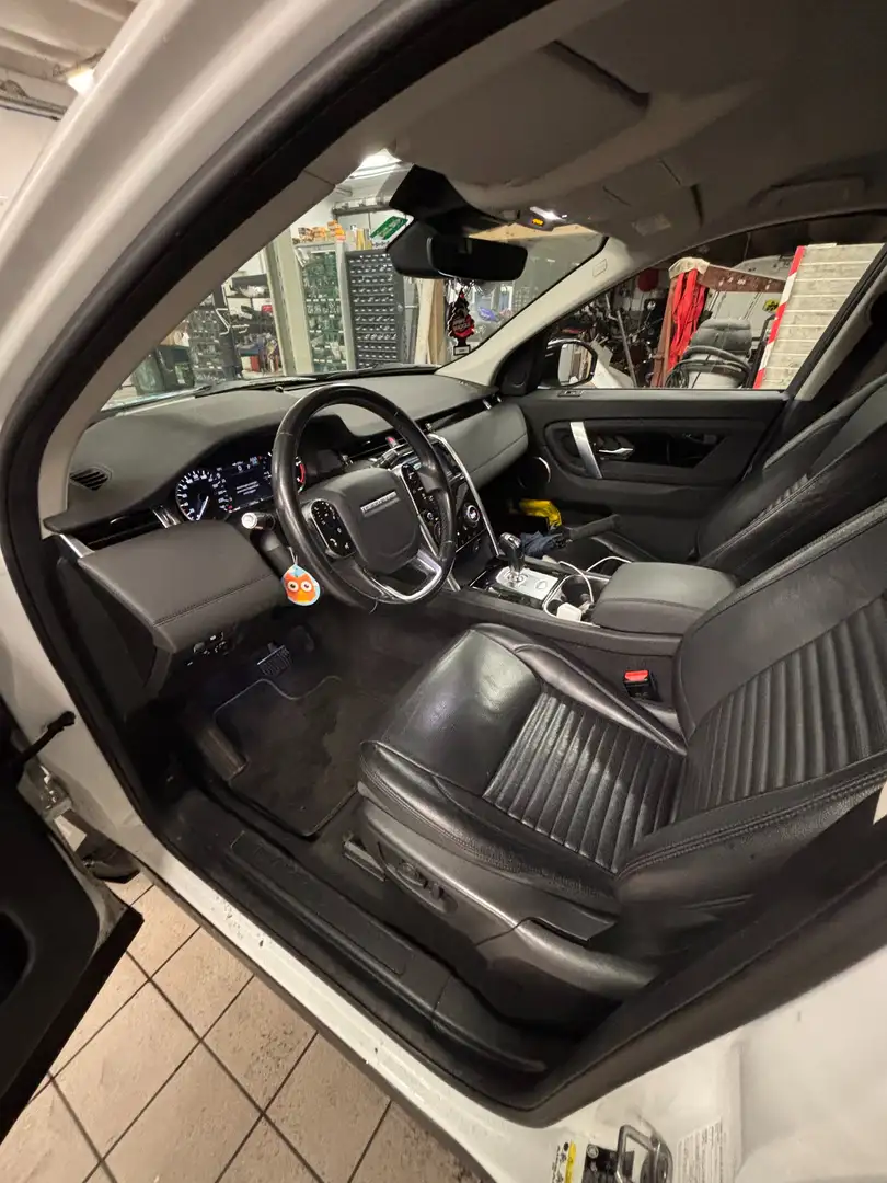 Land Rover Discovery Sport 150 CV 7 POSTI DIESEL AUTOMATICO Blanc - 2