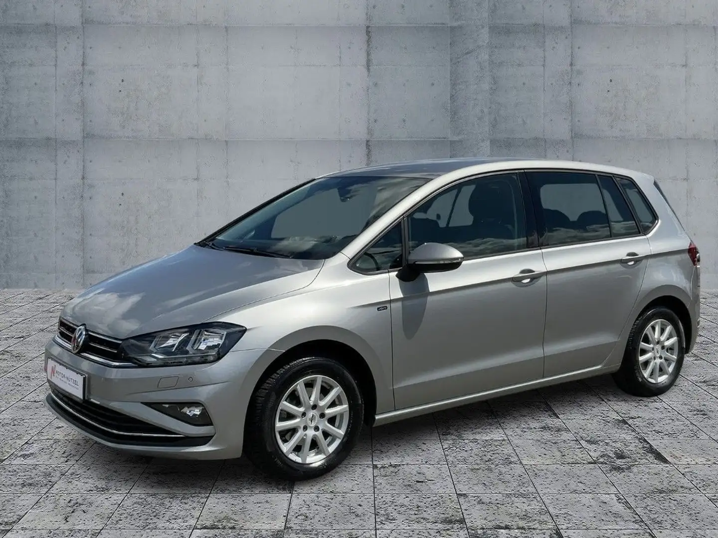 Volkswagen Golf Sportsvan 1.0 TSI DSG JOIN NAVI+ACC+APP+AHK Срібний - 2