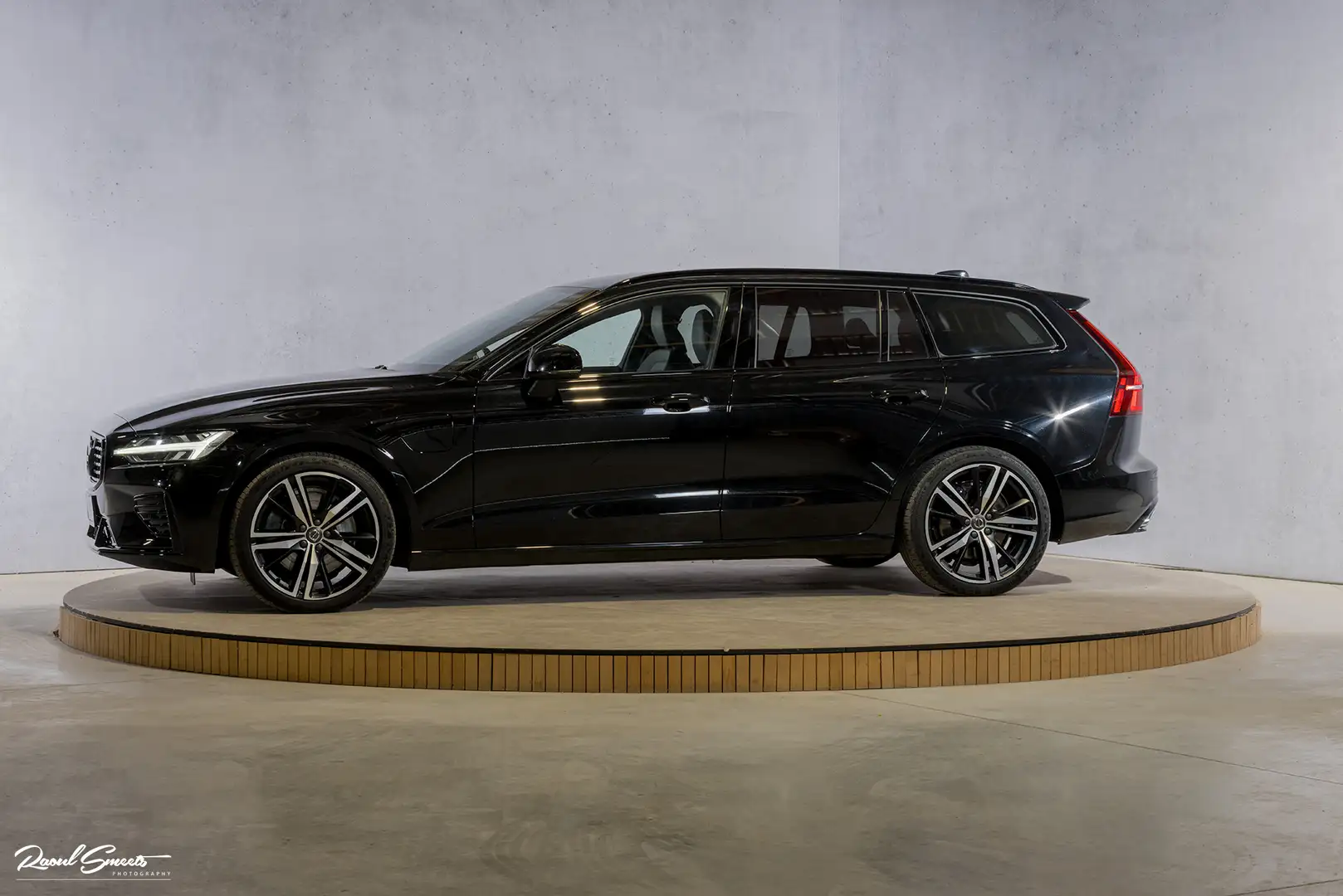 Volvo V60 2.0 T6 Recharge AWD Plus Dark | Longe Range | Adap Nero - 2
