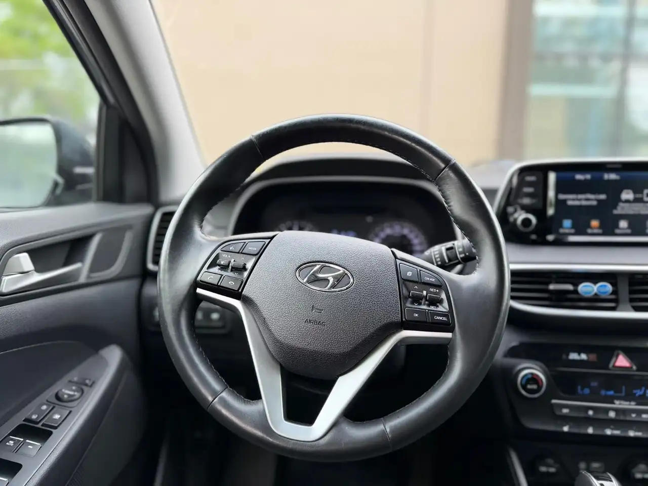 Hyundai TUCSON снимка Hyundai TUCSON