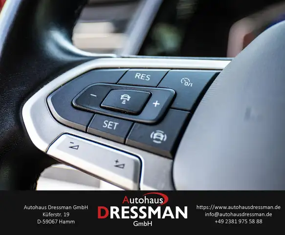Volkswagen California view 14
