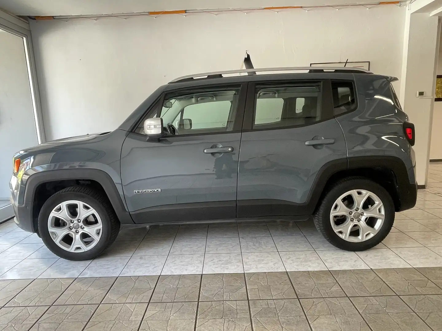 Jeep Renegade 2.0 mjt Limited 4wd 140cv auto - 2