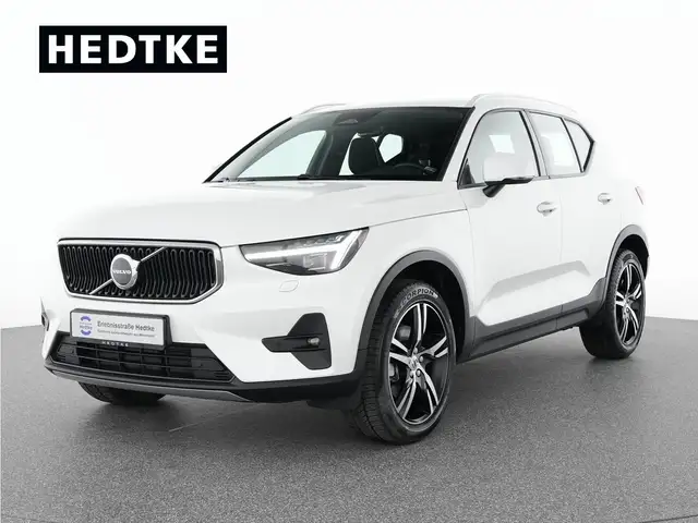 Volvo XC40 B3 Benzin Core 18"+PIXEL-LED+MEMORY+WINTER-