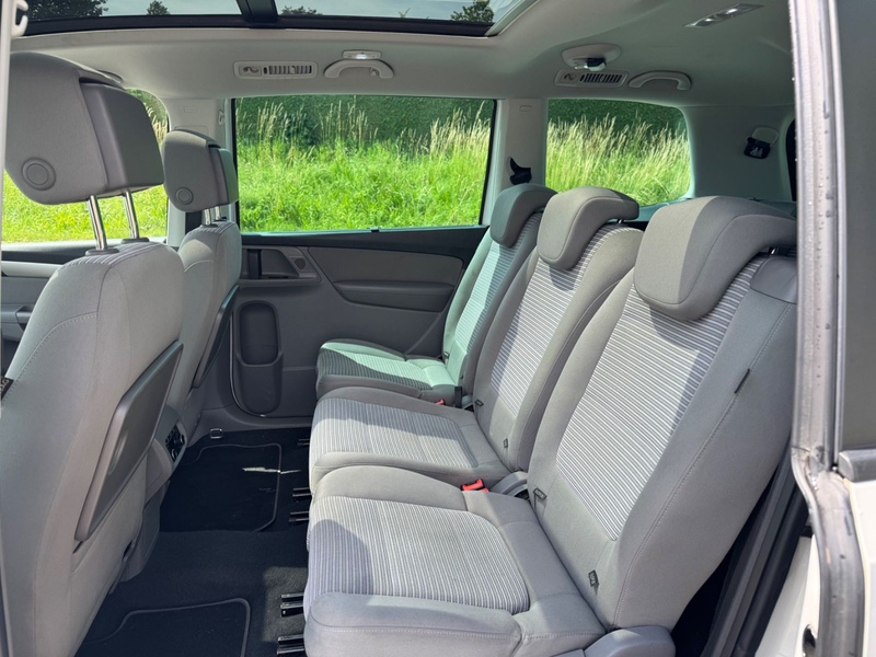 SEAT Alhambra Style*2.0*Voll.*7-Sitzer*Display*Pano.* — photo 11