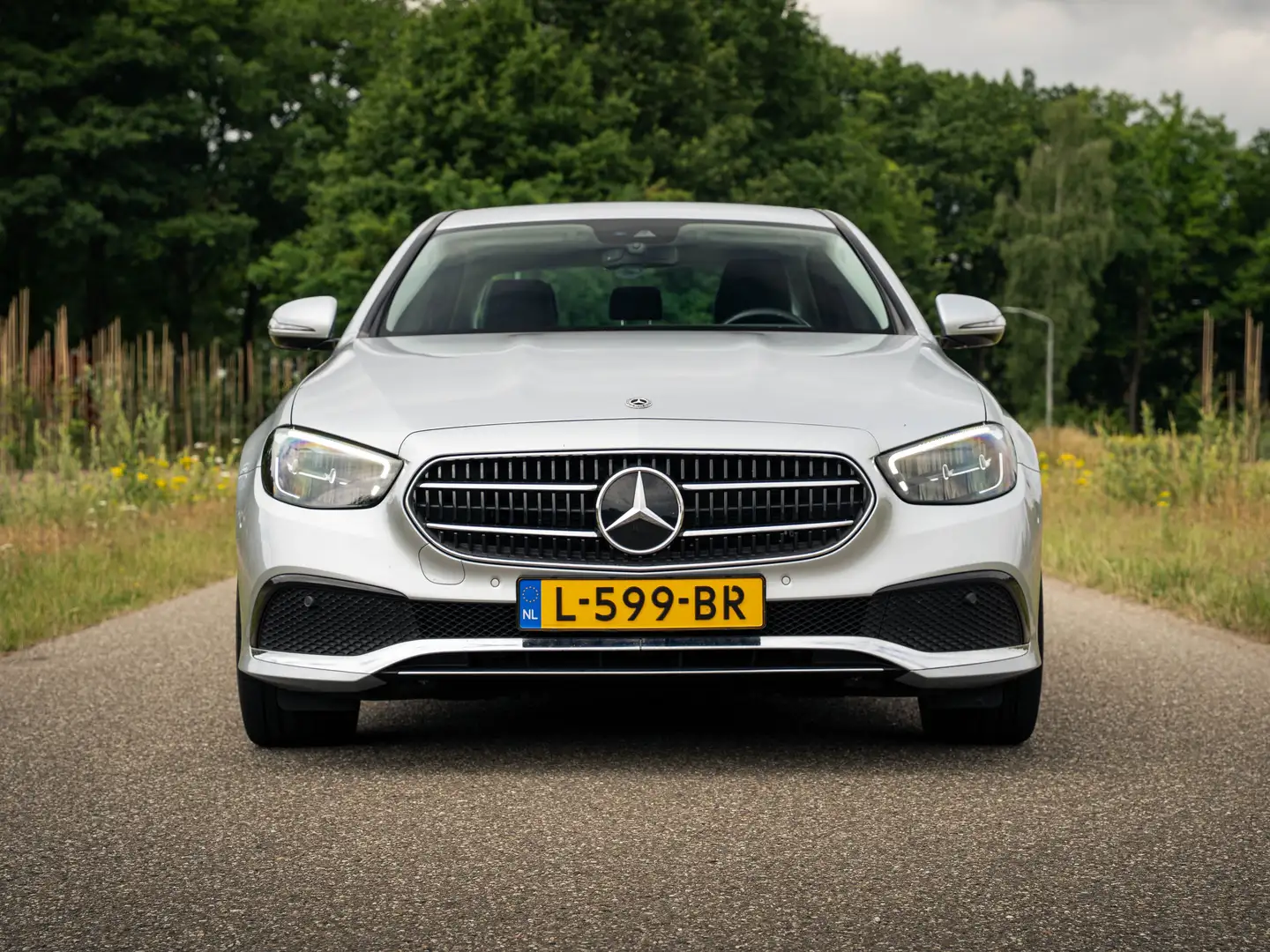 Mercedes-Benz E 200 200 Bns Sol. Zilver - 2