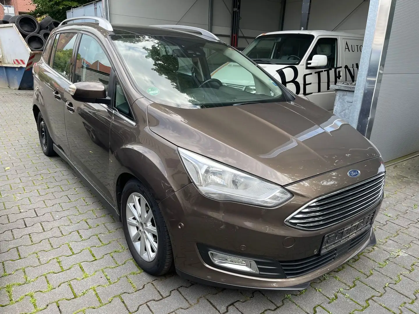 Ford C-Max Titanium Pano Multi Freispr. Navi Kamera A Braun - 2