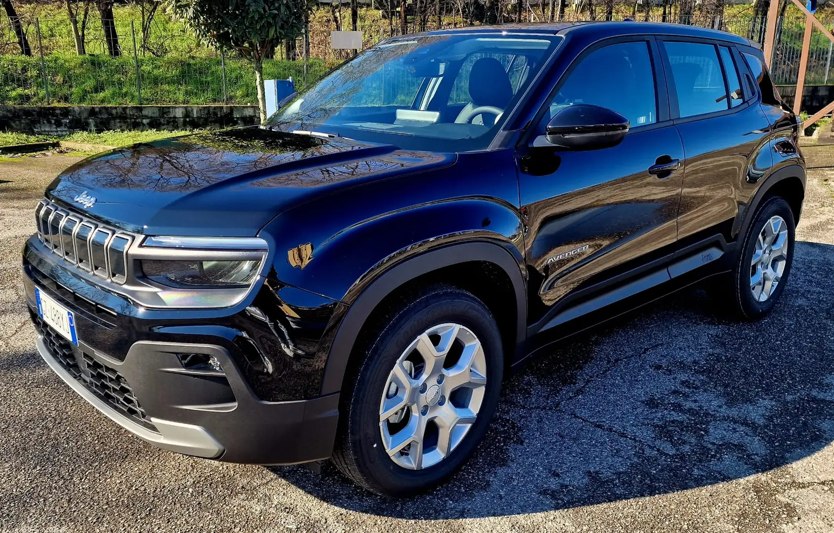 Jeep Avenger Avenger 1.2 turbo Altitude fwd 100cv Schwarz - 1