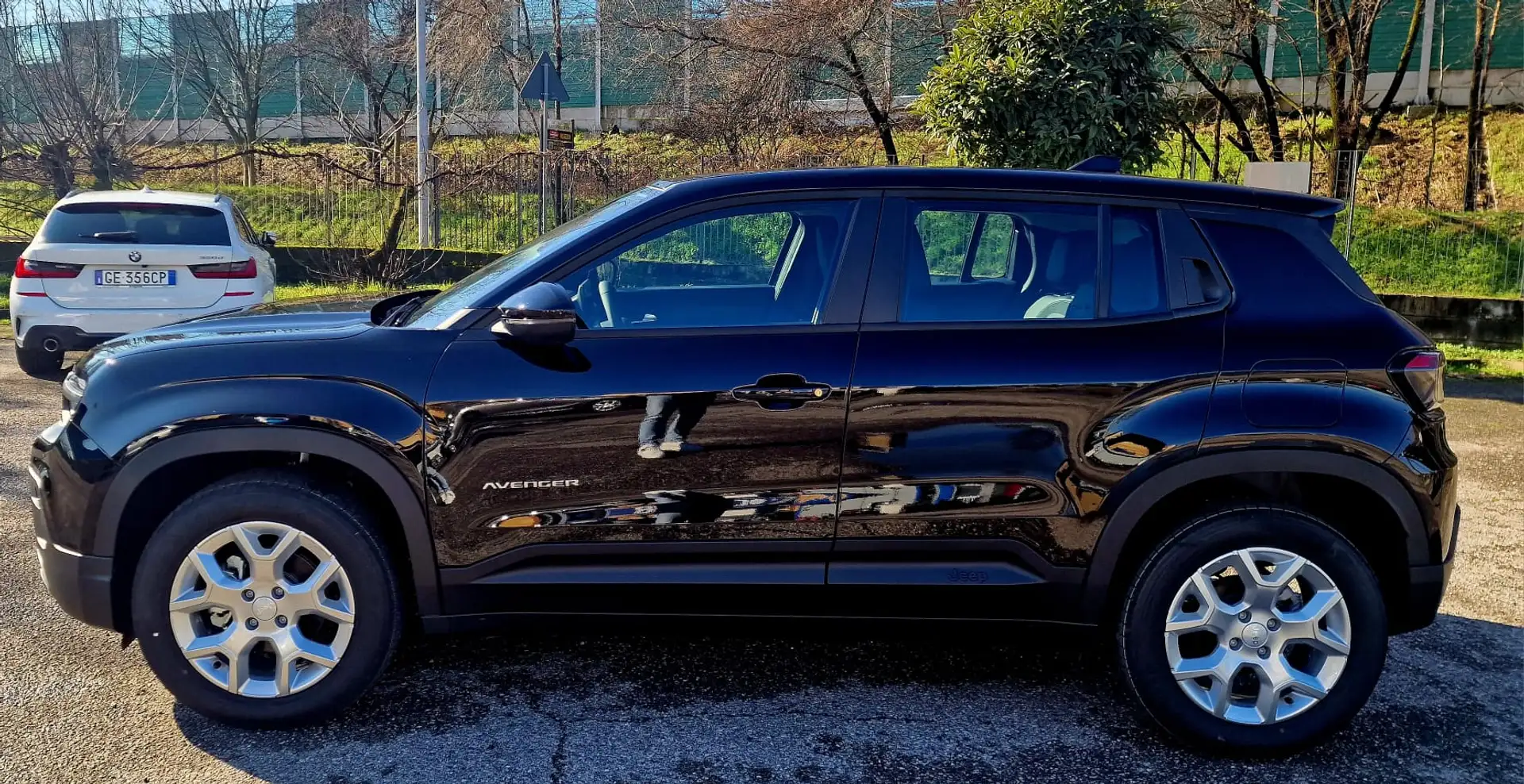 Jeep Avenger Avenger 1.2 turbo Altitude fwd 100cv Schwarz - 2