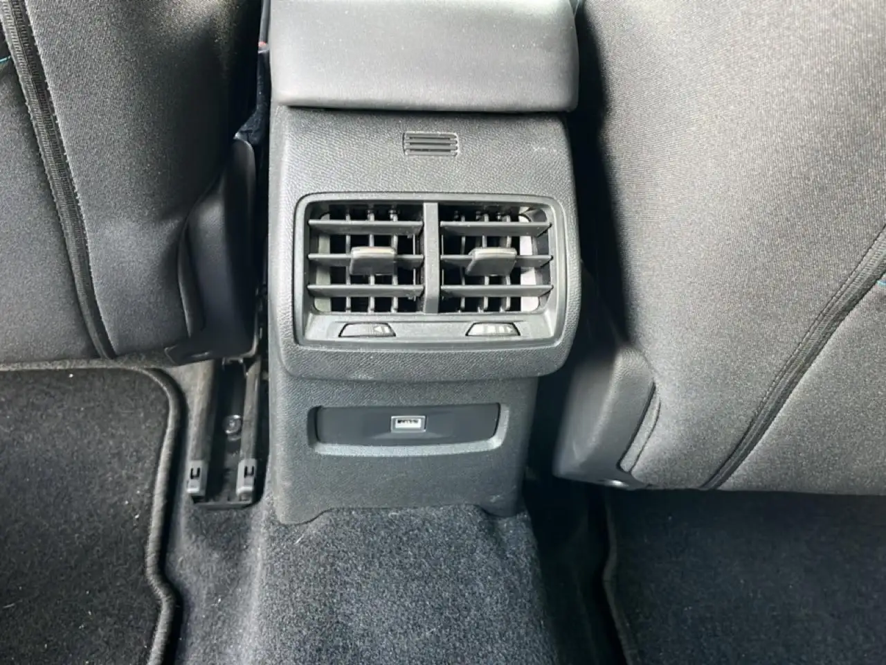 Citroen C4 Berline — photo 25