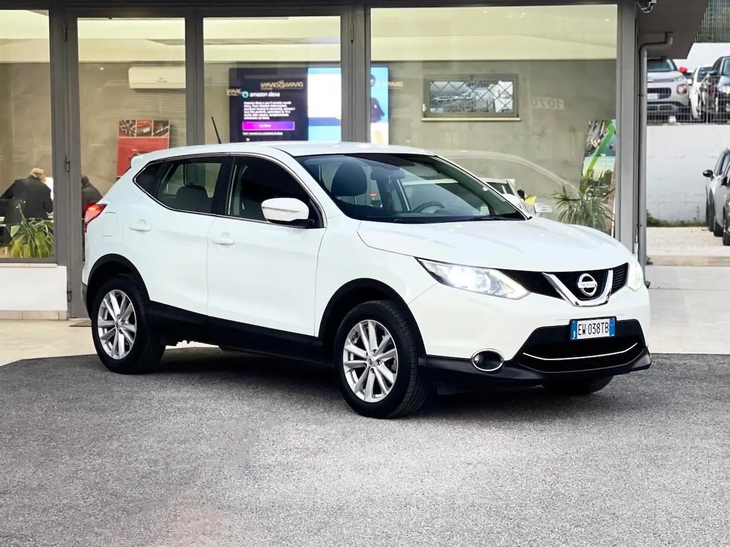 Nissan Qashqai 1.6 Diesel 130CV E5 - 2014 Bianco - 1