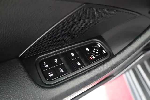 Porsche Panamera view 15