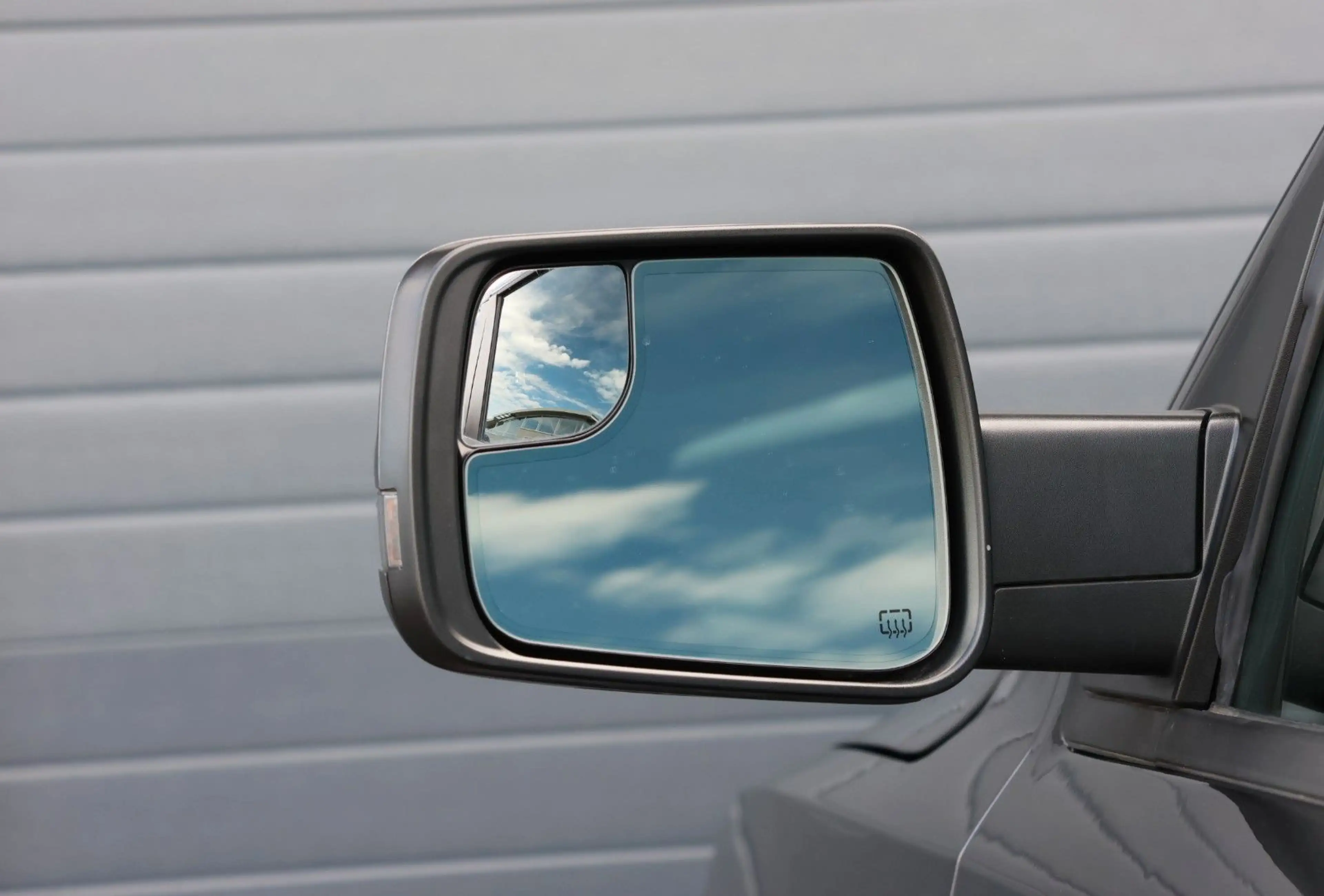 Dodge RAM 1500 V6 Lone Star 4x4/ALPINE/LPG/AHK/SHZ/LHZ — photo 15