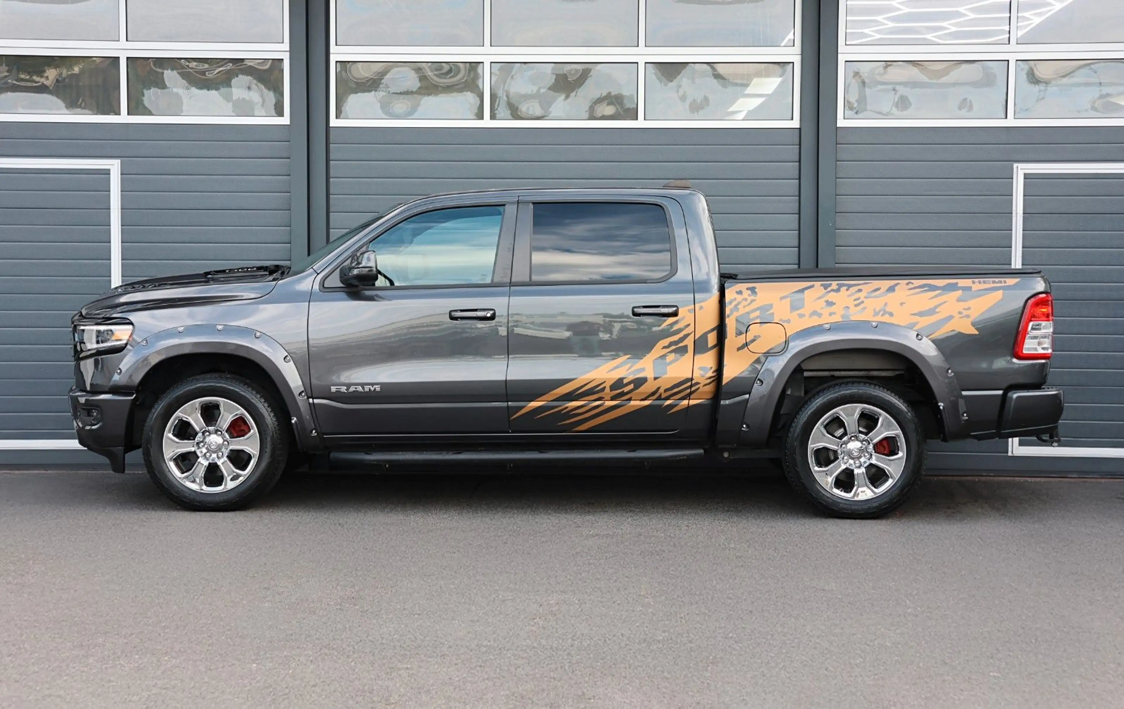 Dodge RAM 1500 V6 Lone Star 4x4/ALPINE/LPG/AHK/SHZ/LHZ — photo 5