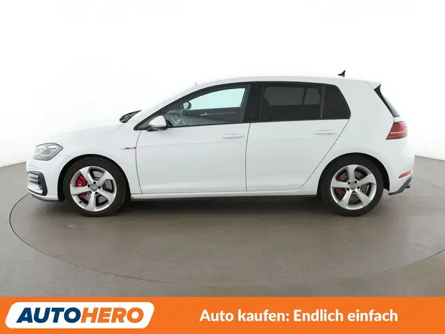 Volkswagen Golf view 3