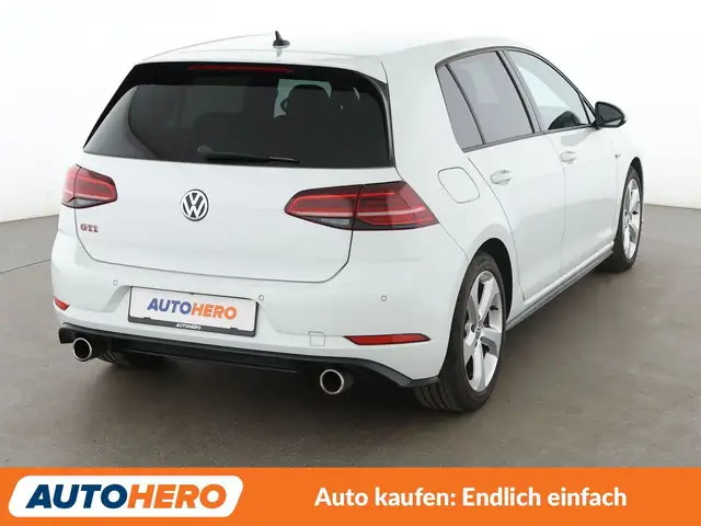 Volkswagen Golf view 6