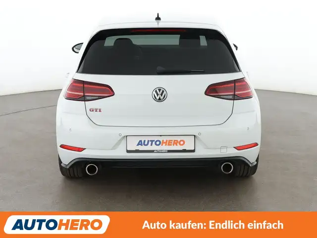 Volkswagen Golf view 5