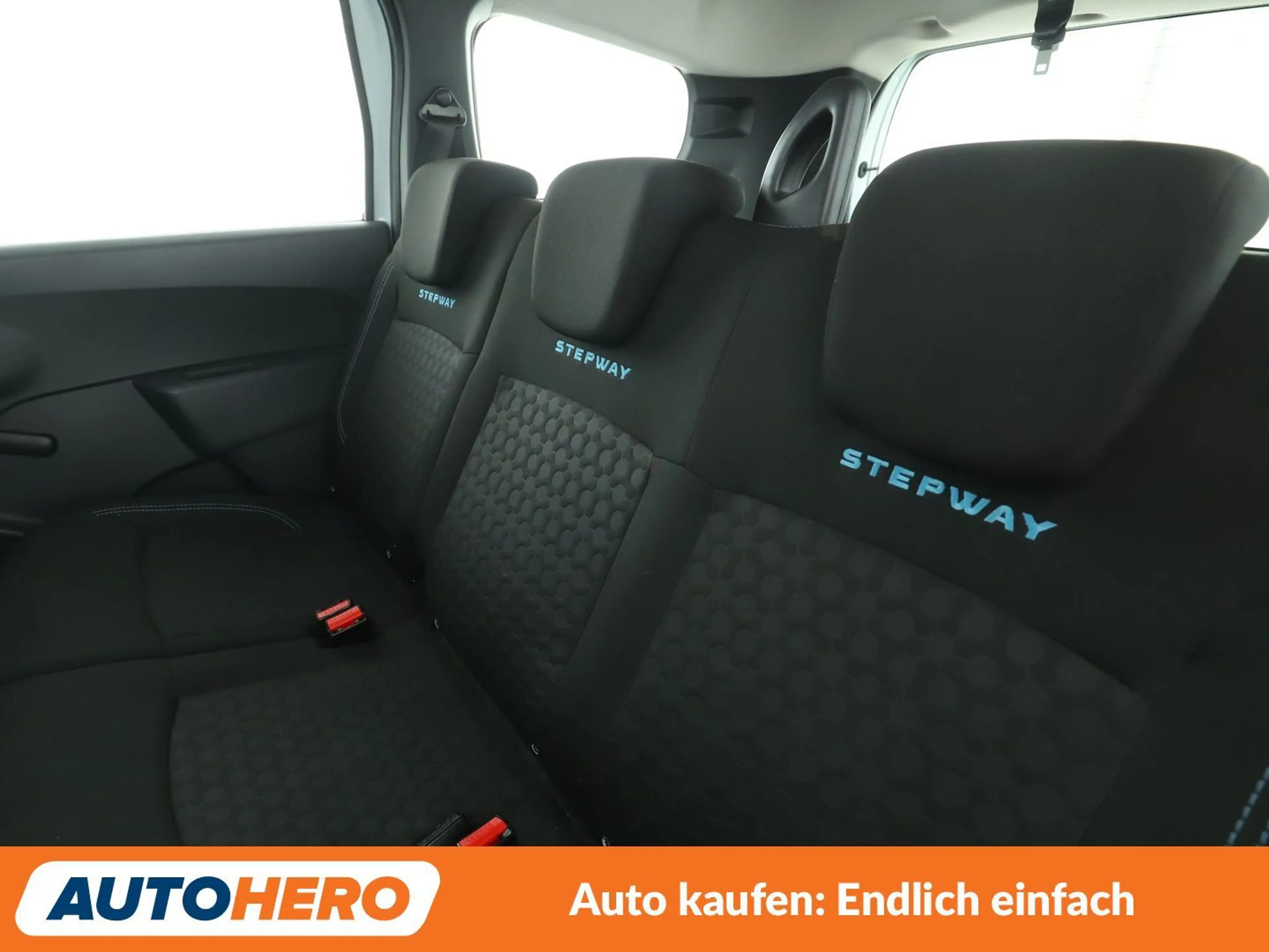 Dacia Lodgy 1.2 TCe Stepway *NAVI*PDC*SHZ*TEMPO*KLIMA* — photo 14