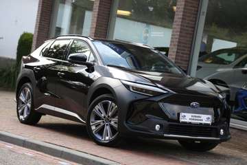 Sky Package 71 kWh AWD Panorama HK Leer 360view LE