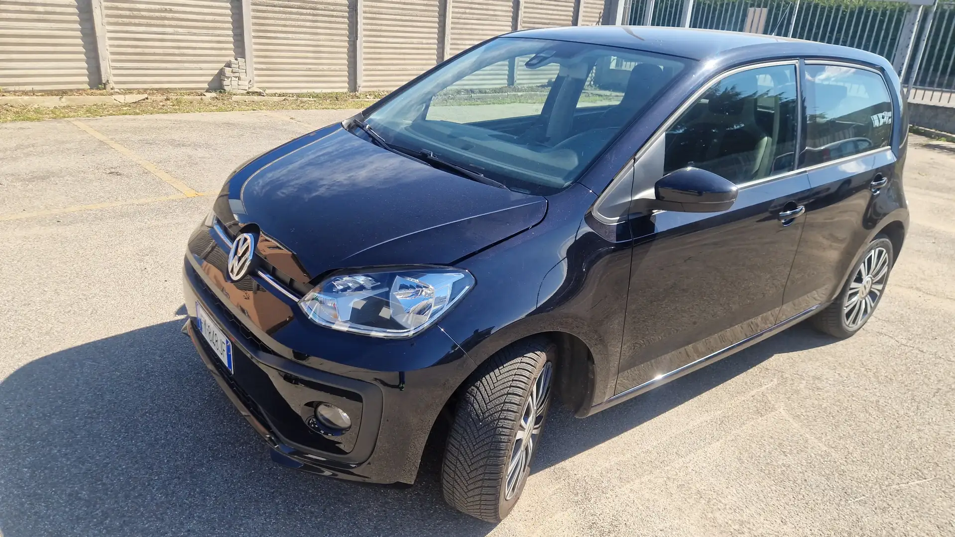 Volkswagen up! up! 5p 2017 5p 1.0 eco High 68cv Nero - 1