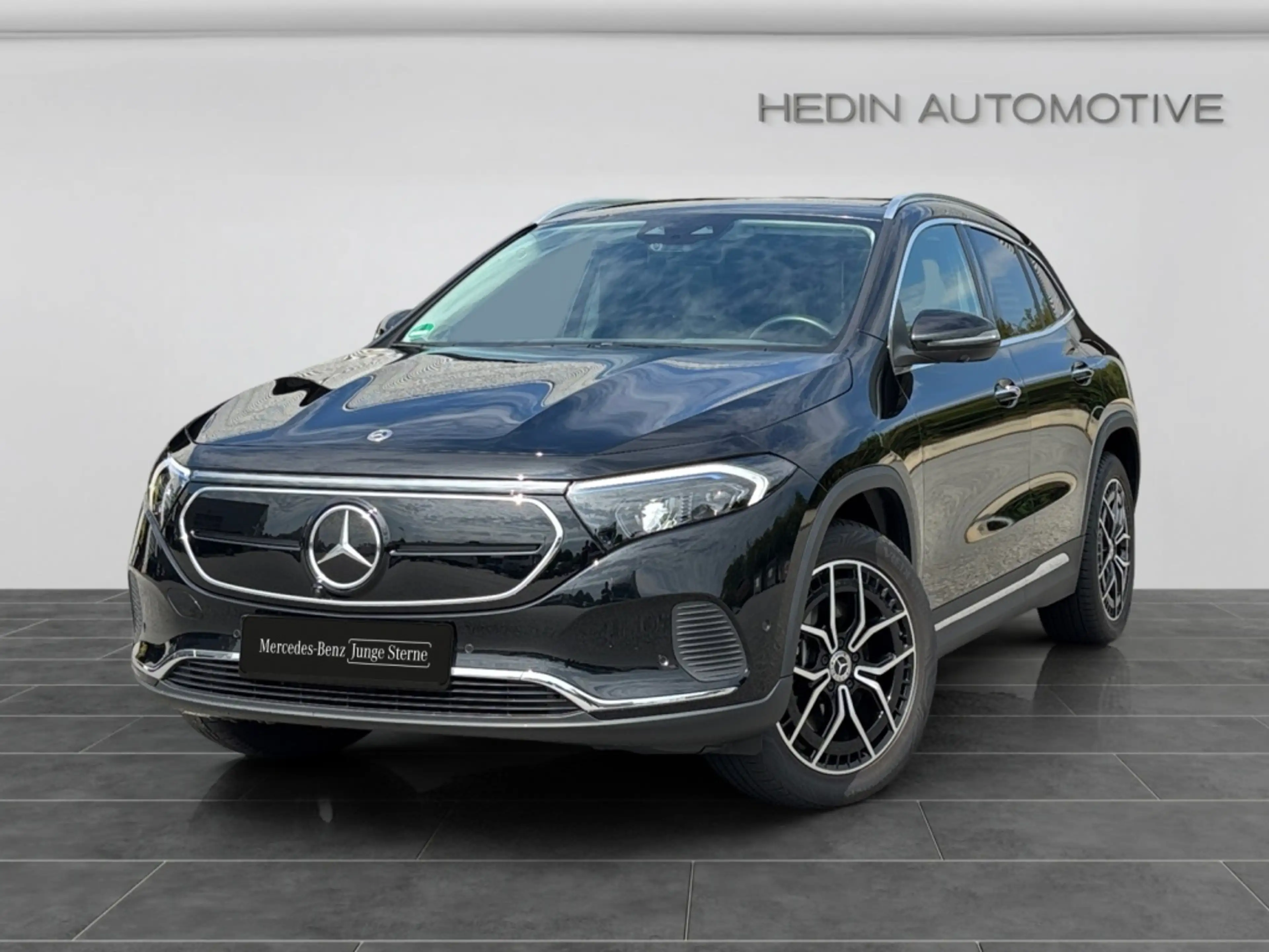 Mercedes-Benz EQA 250 + PROGRESSIVE|DISTR|HUD|MBUX|360°|PANO — photo 2