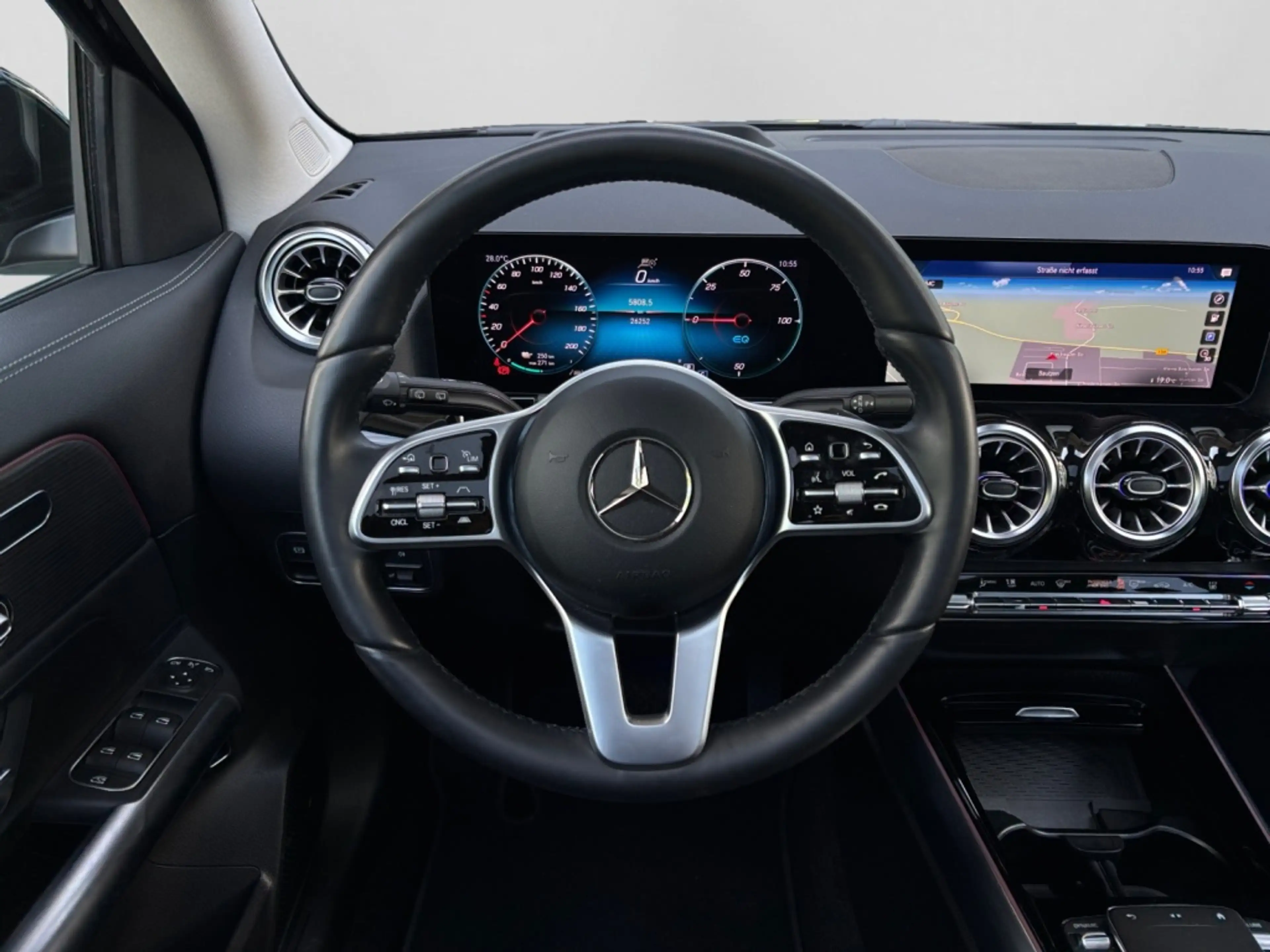 Mercedes-Benz EQA 250 + PROGRESSIVE|DISTR|HUD|MBUX|360°|PANO — photo 10