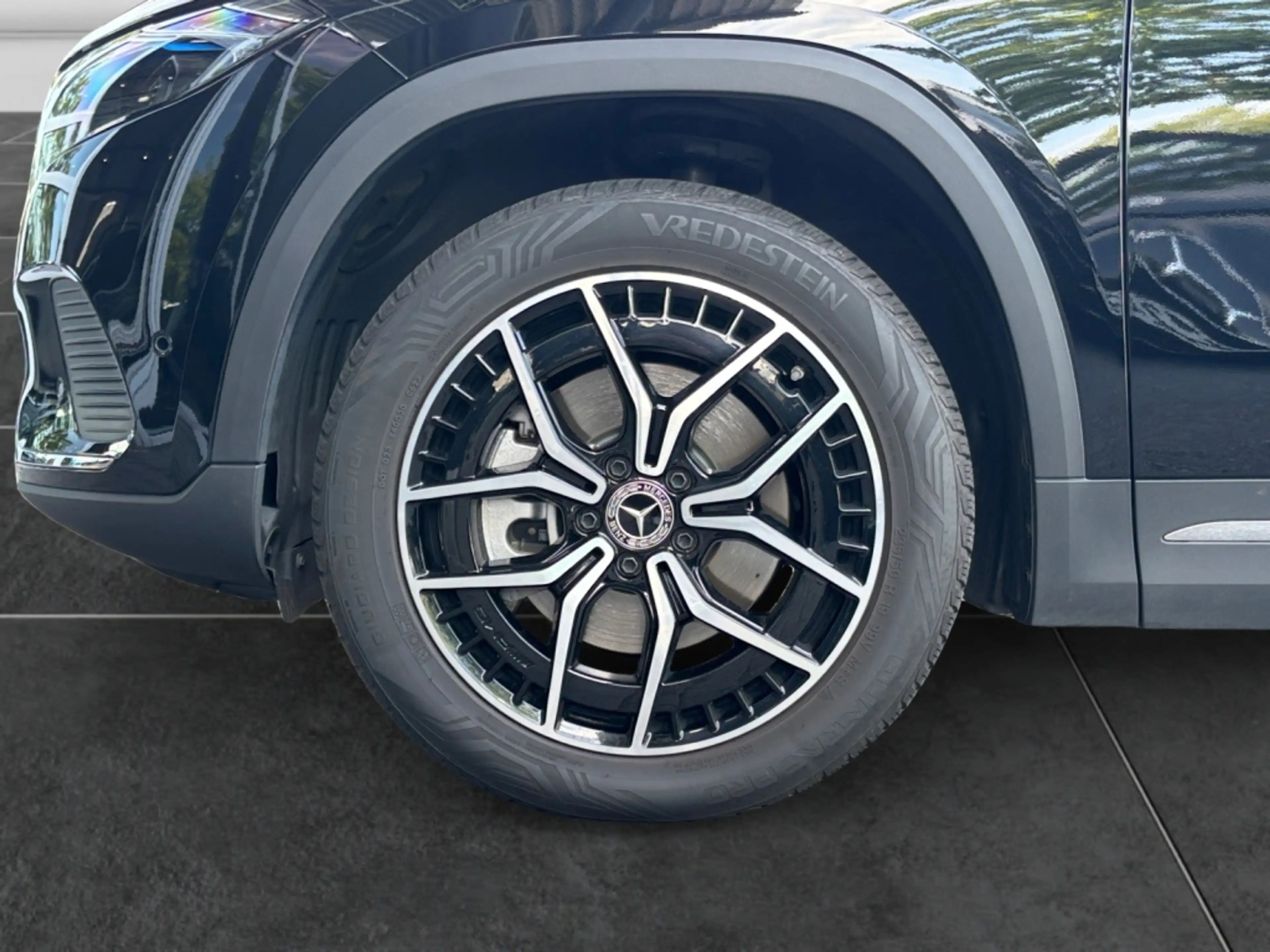 Mercedes-Benz EQA 250 + PROGRESSIVE|DISTR|HUD|MBUX|360°|PANO — photo 12
