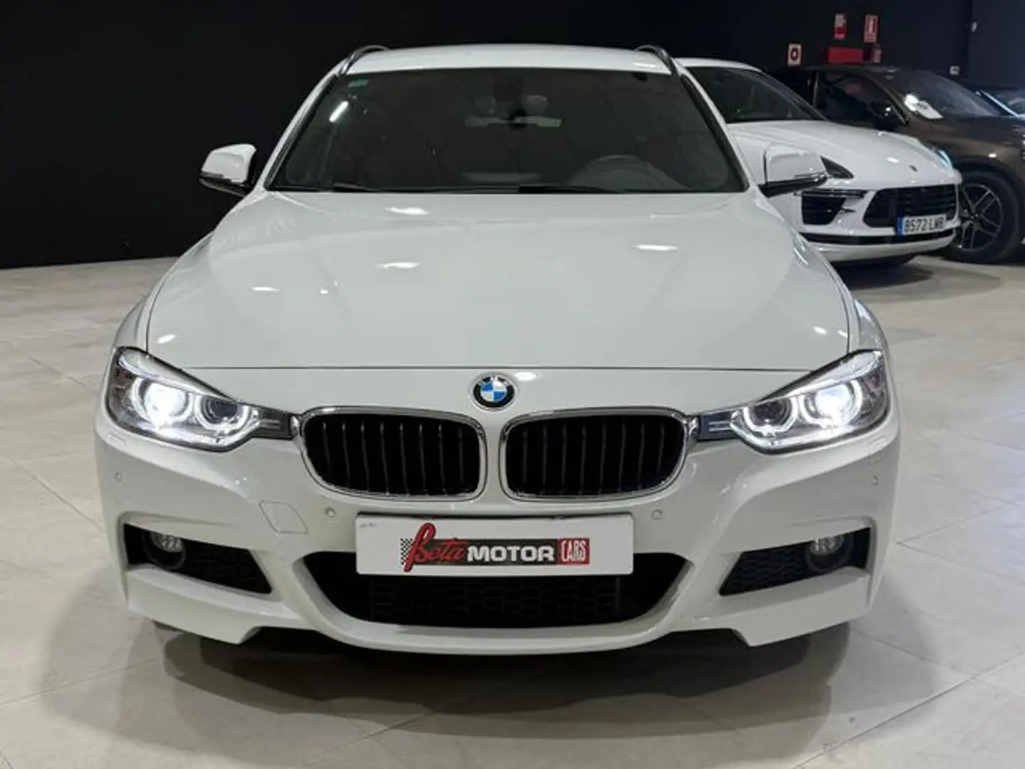 BMW 320 320d Touring xDrive Blanco - 2